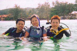 Guardian angels - Linda & Pauline with Linddi at Tanjung Tengah